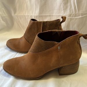 Toms Leilani-Cheetah Insert-Block Heel Ankle Bootie-Size 9   NWOB